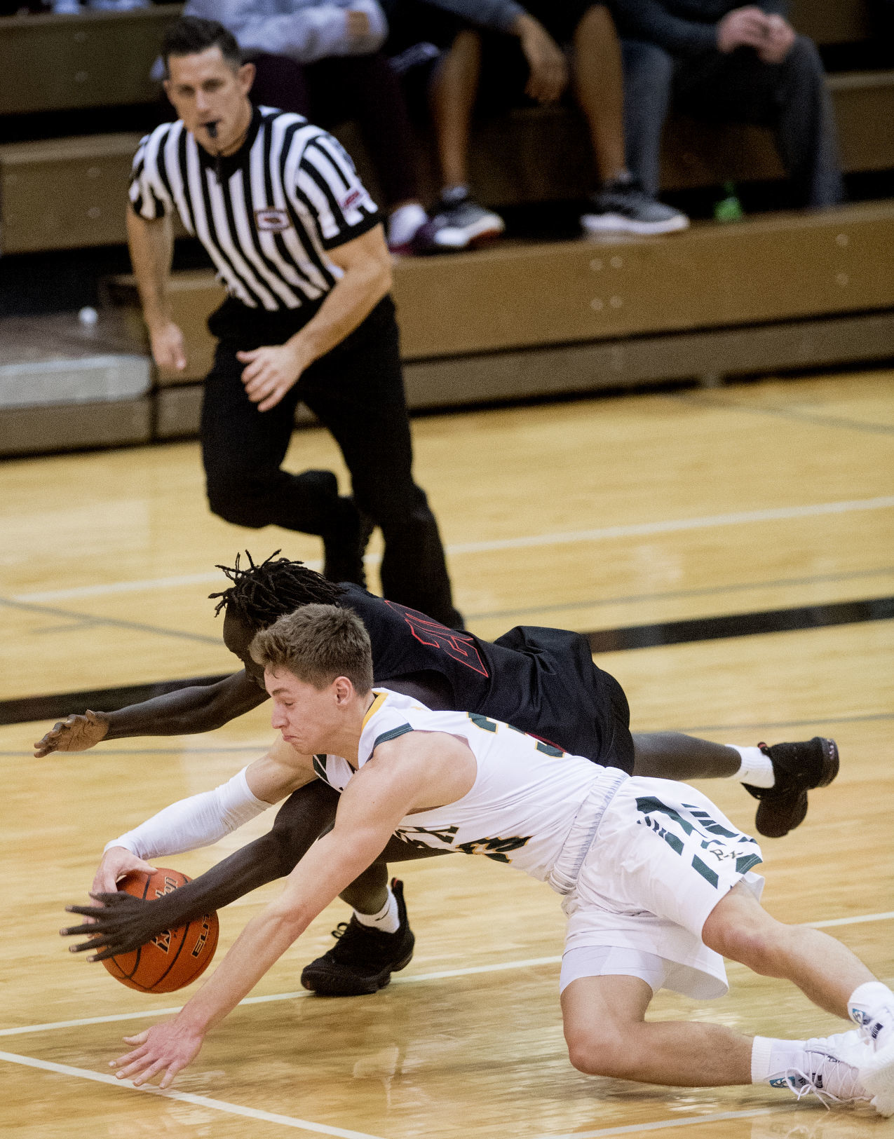 Lincoln High vs. Lincoln Pius X, 1.2